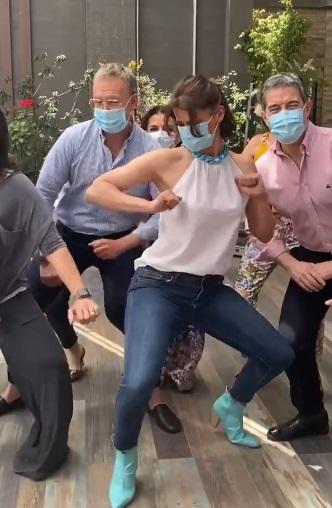 Tonka Tomicic sorprende con baile junto al equipo de “Bienvenidos”