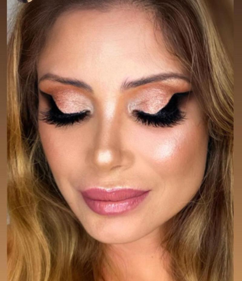 Roxana Muñoz reaparece tras polémica por ayuno de 21 días