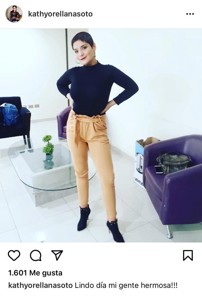 Kathy Orellana recibe elogios por mostrarse con su pelo real