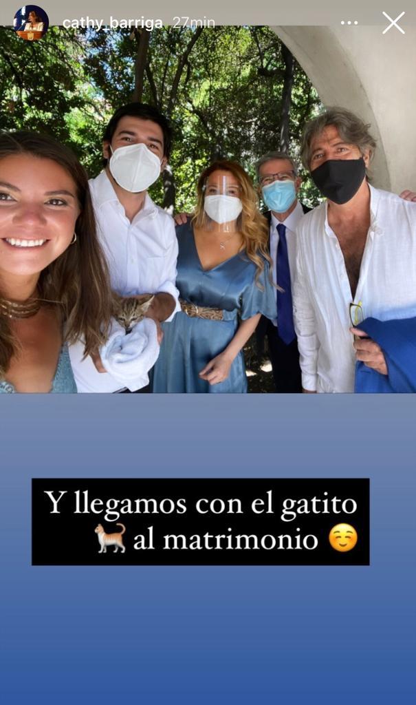 Cathy Barriga rescata a gato antes de asistir a matrimonio
