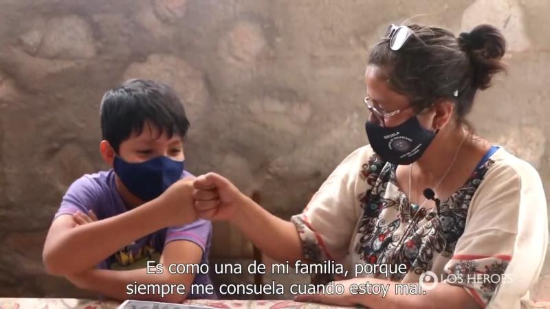 Cicilia Gatica y su alumno