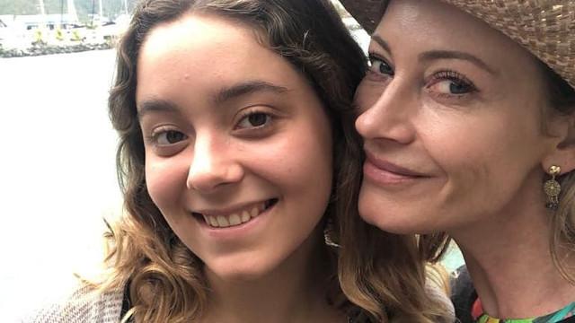 Marcela Vacarezza reacciona a duda por adopción de su hijo menor