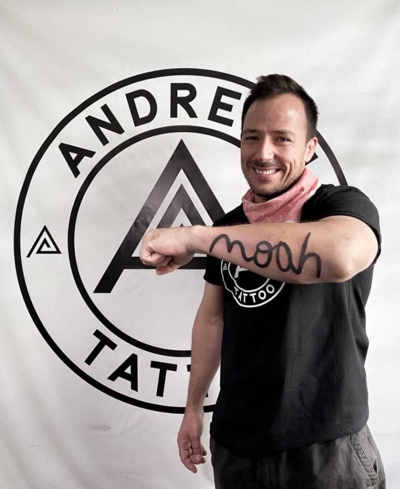 Gonzalo Egas sorprende con gesto en honor a su hijo