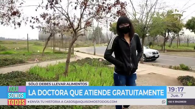 Conocimos la historia de la doctora que atiende gratis
