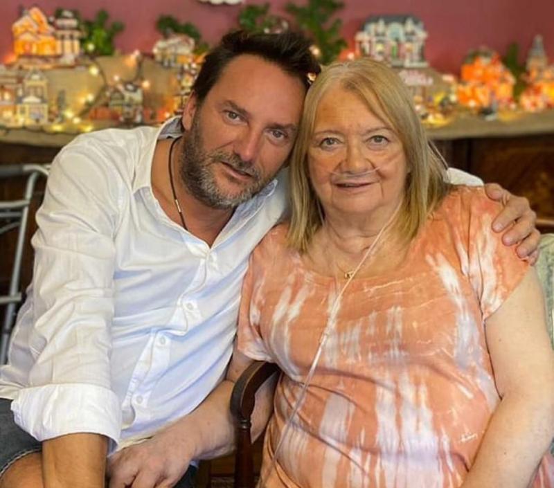 “Vivirás más aún dentro mío”: Daniel Fuenzalida se despide de su madre