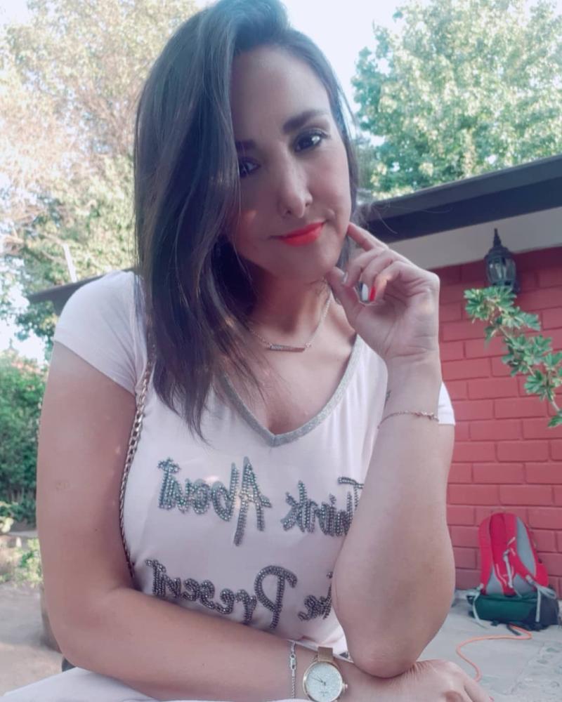 “Linda por siempre”: Icha de “Rojo” deslumbra con look veraniego