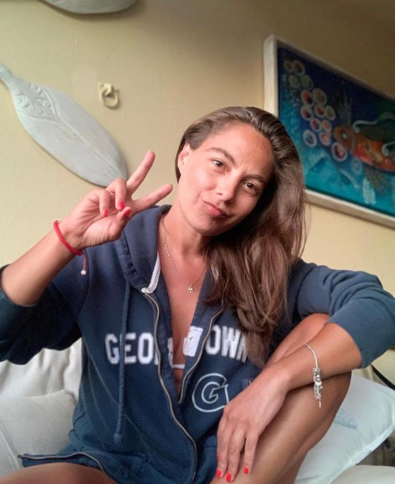 Ángeles Araya deslumbra al mostrarse sin maquillaje ni filtro