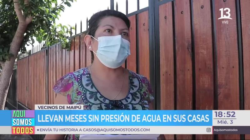 Vecinos de Maipú denuncian baja presión de agua en sus casas