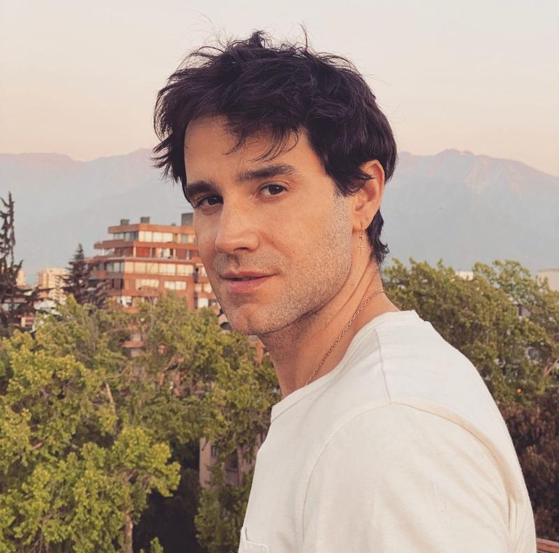 Ignacio Garmendia despide el verano con desnudo al aire libre