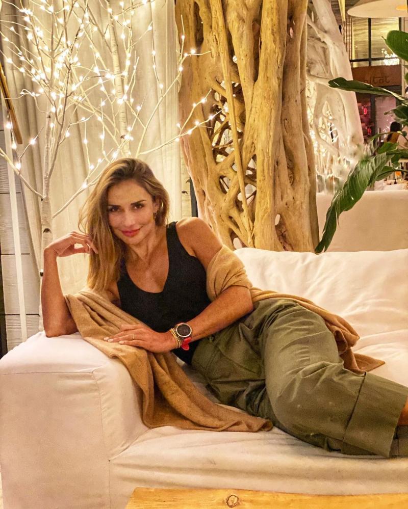 “Iguales”: Carolina de Moras sorprende con video junto a su hija clon