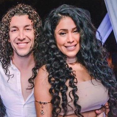 Ex pareja de Leo Rey arremete: “No ve a su hijo porque él no quiere”