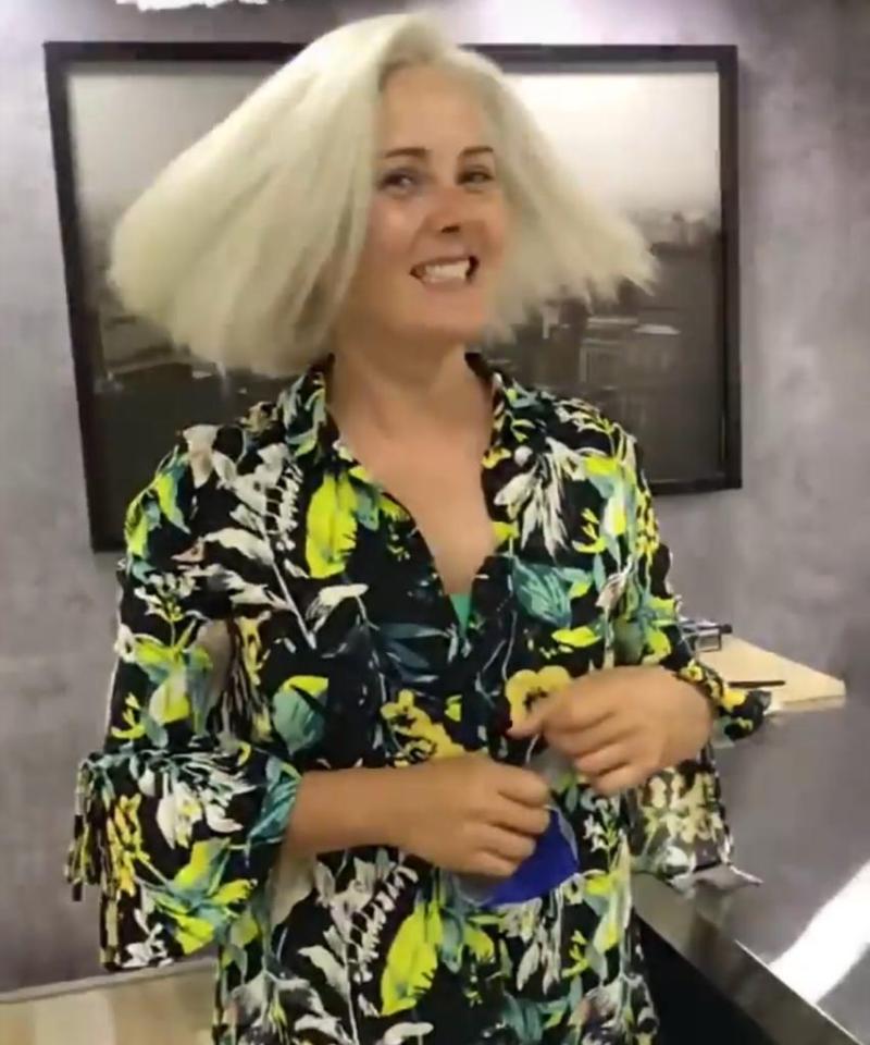 Actriz Araceli Vitta impacta con jugado look a sus 47 años