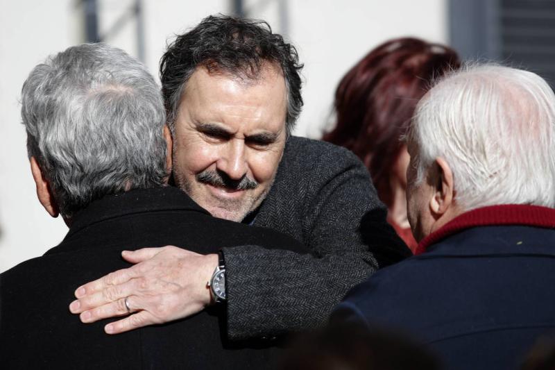 Suspenden obra de Cristián Campos tras dar positivo por COVID-19