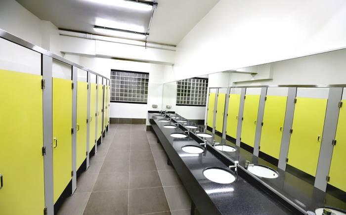 Baños del Instituto Nacional