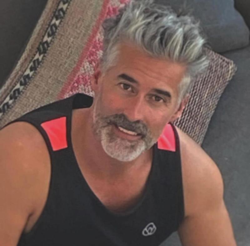 Carlos Díaz celebra 21 años de matrimonio con actriz de “Adrenalina”