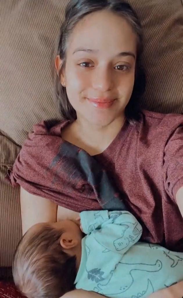 Rocío Toscano emociona con videos de sus hijos a casi un mes de su nacimiento