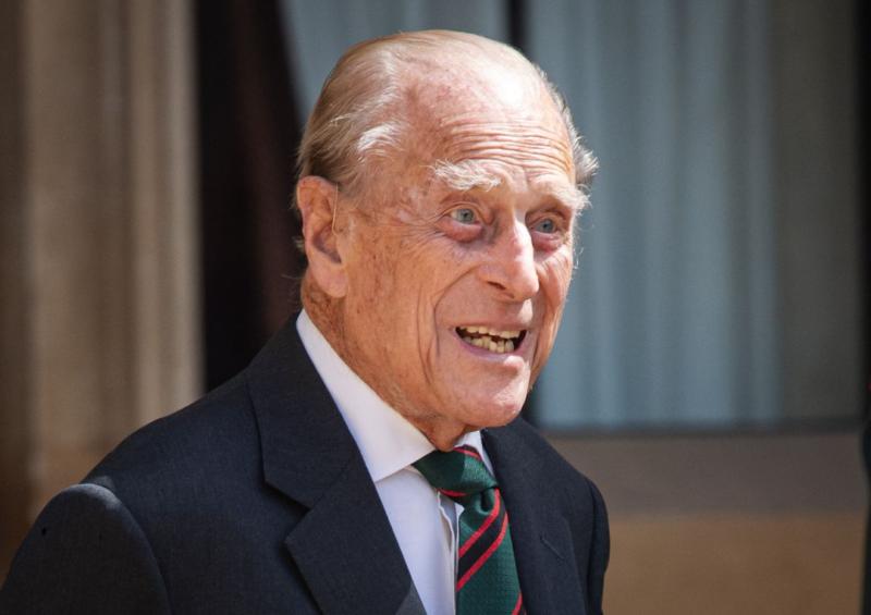 Muere el príncipe Felipe de Edimburgo, el marido de la reina Isabel II, a los 99 años | Internacional | Cadena SER