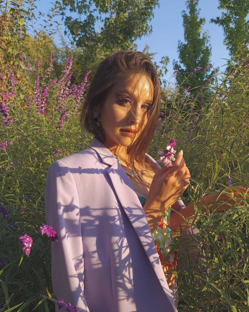 Denise Rosenthal se muestra en traje de baño con su mamá