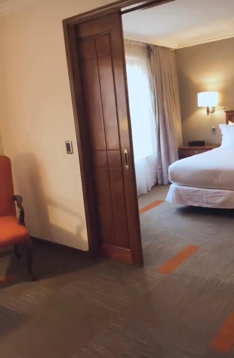 Mariela Montero es llevada a hotel sanitario tras viaje a Cancún