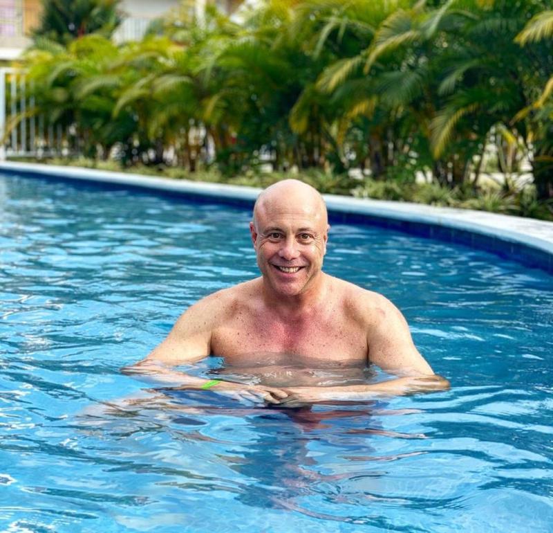 Jurado de MasterChef Chile saca aplausos al mostrarse sin polera