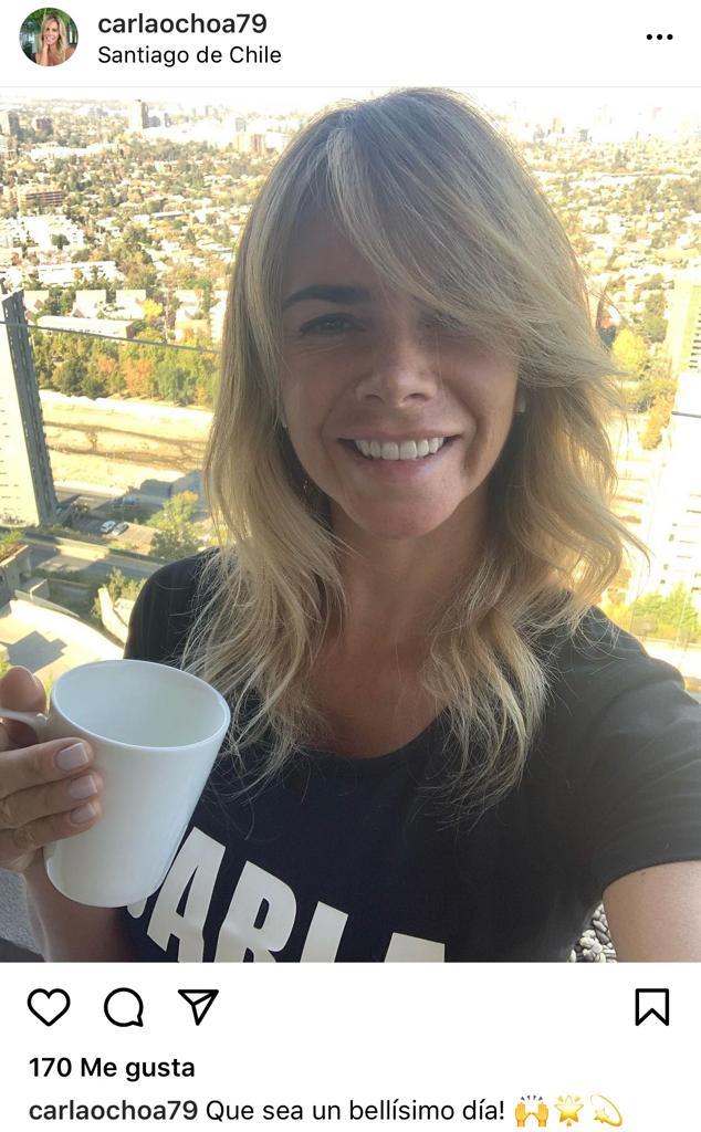 Carla Ochoa deslumbra con foto de su rostro sin maquillaje ni filtros