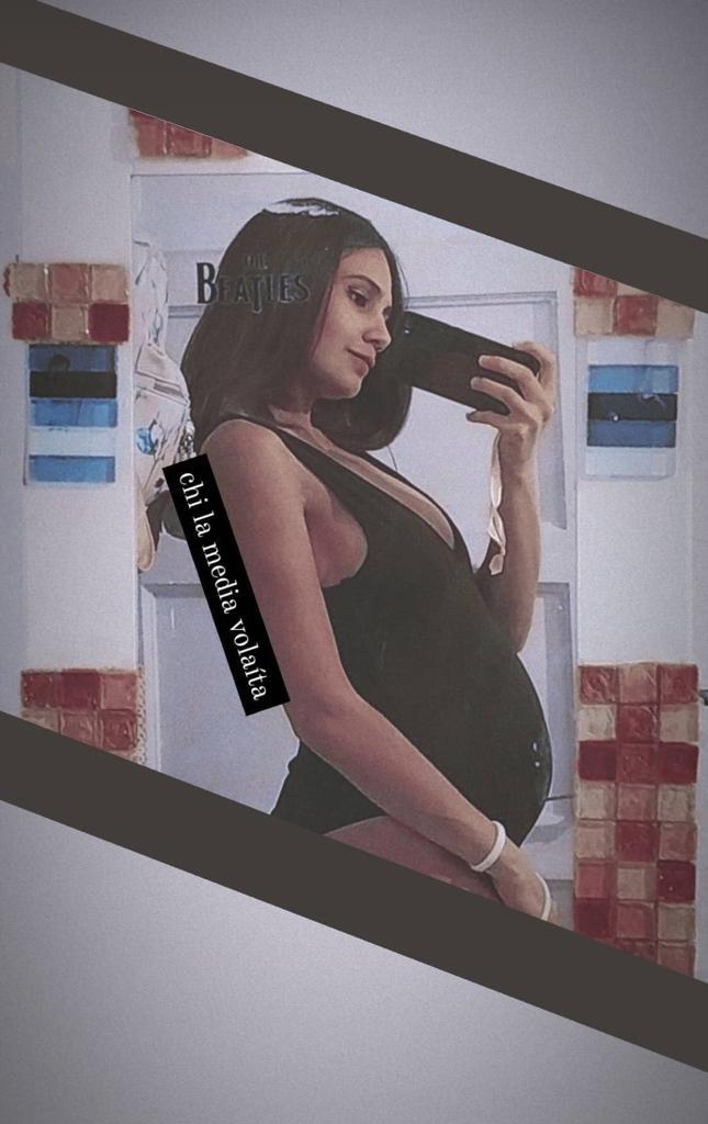 Hija de Claudia Pérez y Rodrigo Muñoz enseña su panza de embarazo