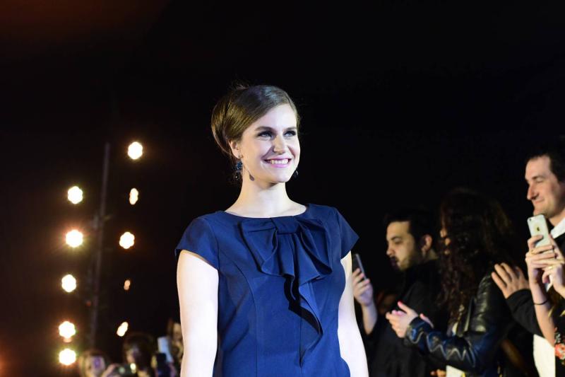 Alejandra Araya sorprende con nuevo cambio de look