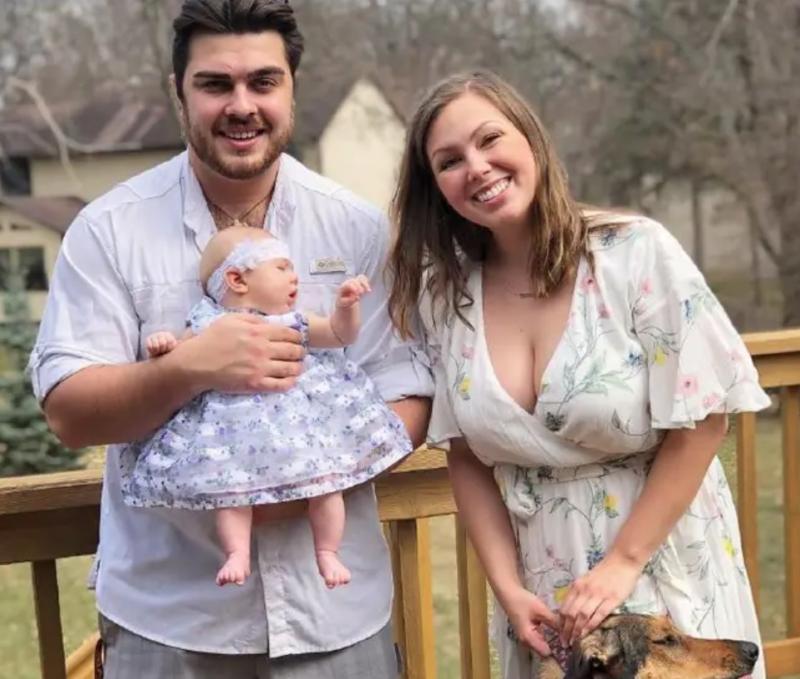 Brooke Schueneman y su familia