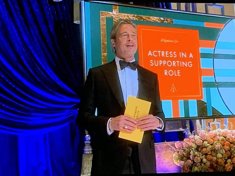 Actriz se emociona al conocer a Brad Pitt en los Oscars