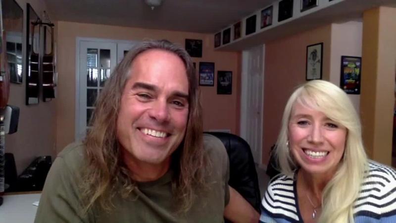 Cuñada Álvaro Escobar