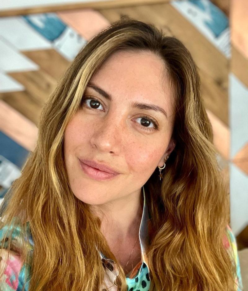 Karen Bejarano denuncia acoso de mujer: Le envía audios y fotos