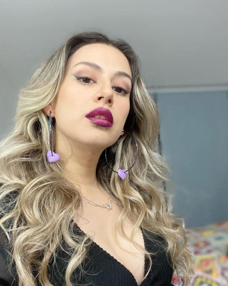 Karla Melo se sincera sobre uso de filtros en redes sociales