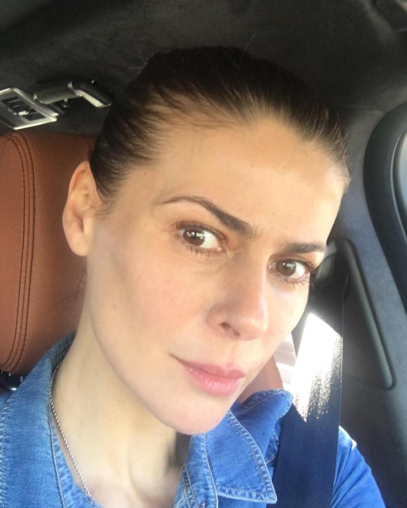 Tonka Tomicic desata suspiros con look otoñal