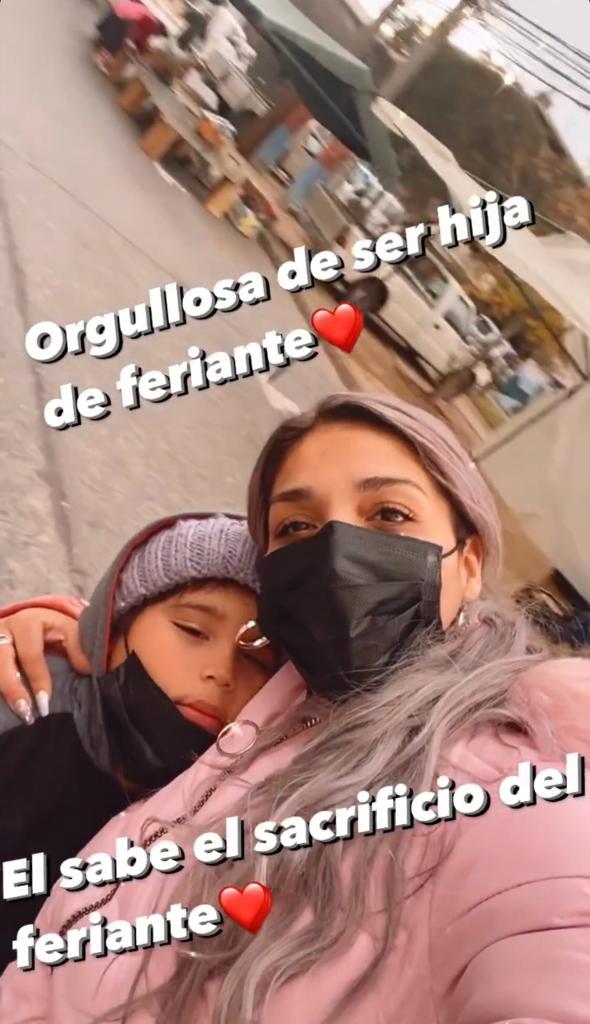 Kathy Orellana deslumbra con delgada figura y pelo gris