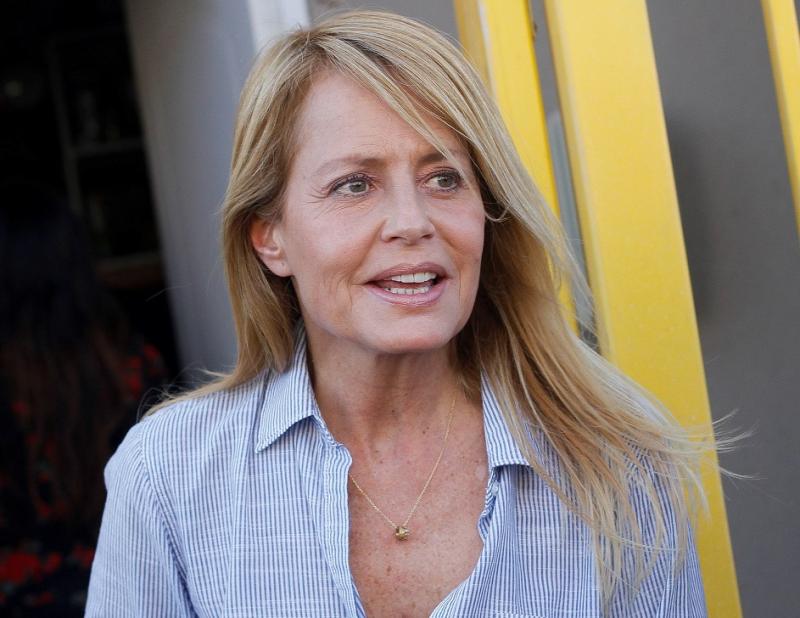 Cecilia Bolocco muestra cómo es su pelo sin peinar y con raíces