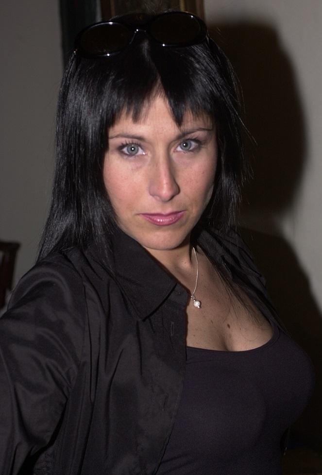 Así es la vida de Elvira López, alejada hace 10 años de la TV