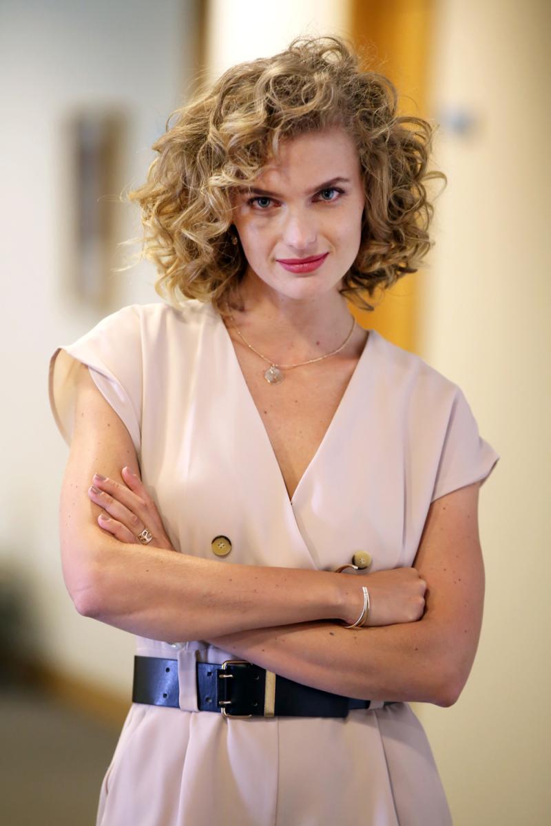 Josefina Montané regresa a las teleseries con cambio de look