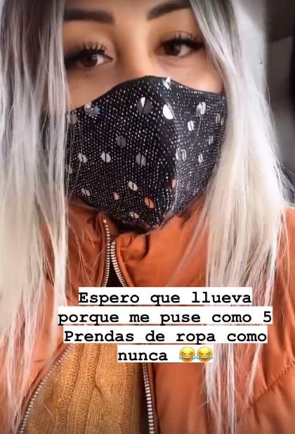 “La hoja más linda”: Naya Fácil deslumbra con look otoñal