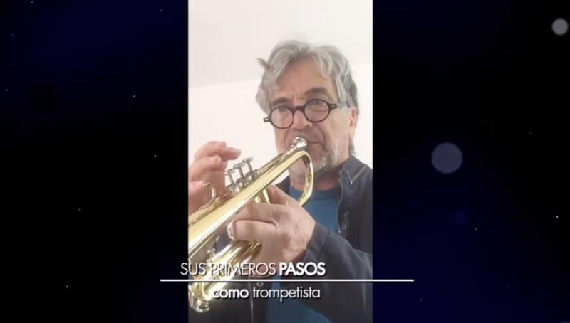 Pancho Reyes sorprendió con su talento musical