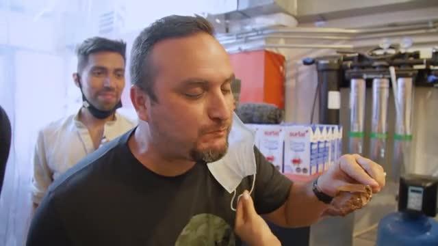 equipo del programa probó helado recién hecho