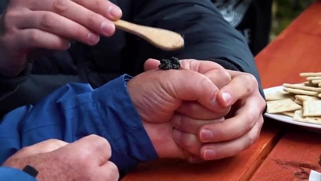 Alipio Vera probó el caviar