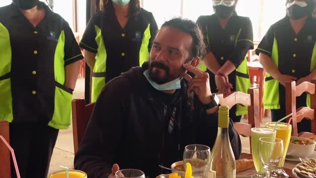 Pancho Saavedra y Catador probaron la carbonada de machas