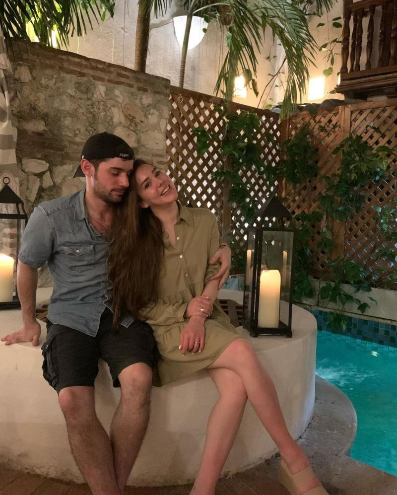 Carolina Mestrovic celebra aniversario con actor venezolano
