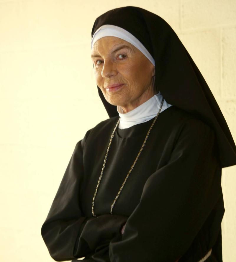 “Radical”: Consuelo Holzapfel sorprende con cambio de look