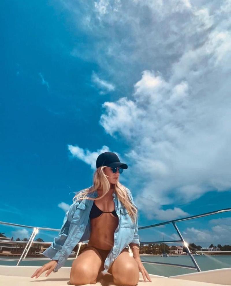 Giuliana Sotela celebra sus 38 años con bikinazo en el mar