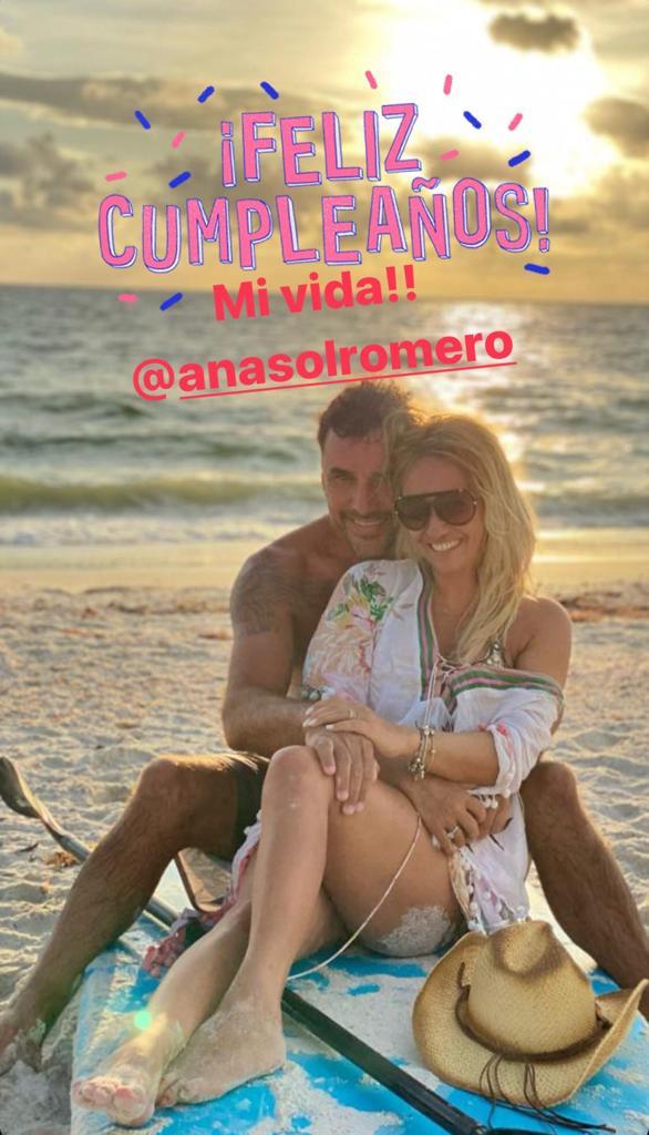 Douglas celebra a Ana Sol Romero tras casi 20 años de matrimonio