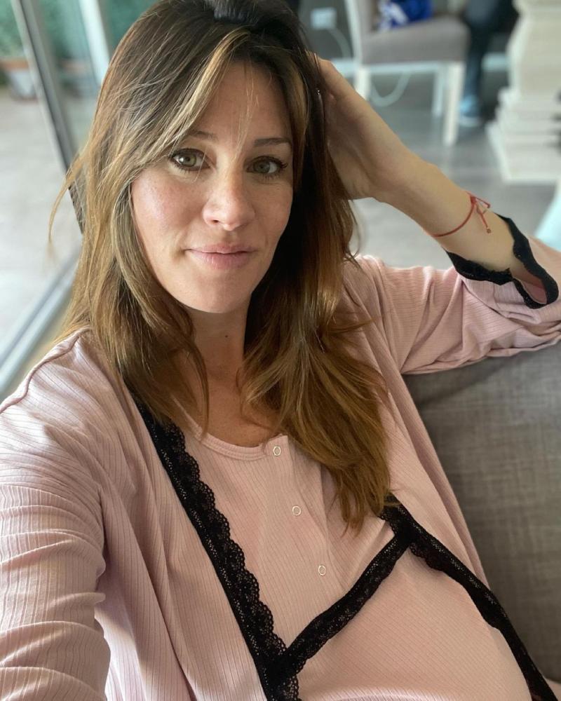 Romina Ansaldo presenta a su bebé recién nacido