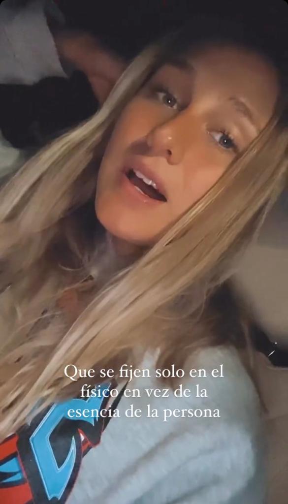 “Debes ejercitar”: Blu Dumay responde a crítica de su físico