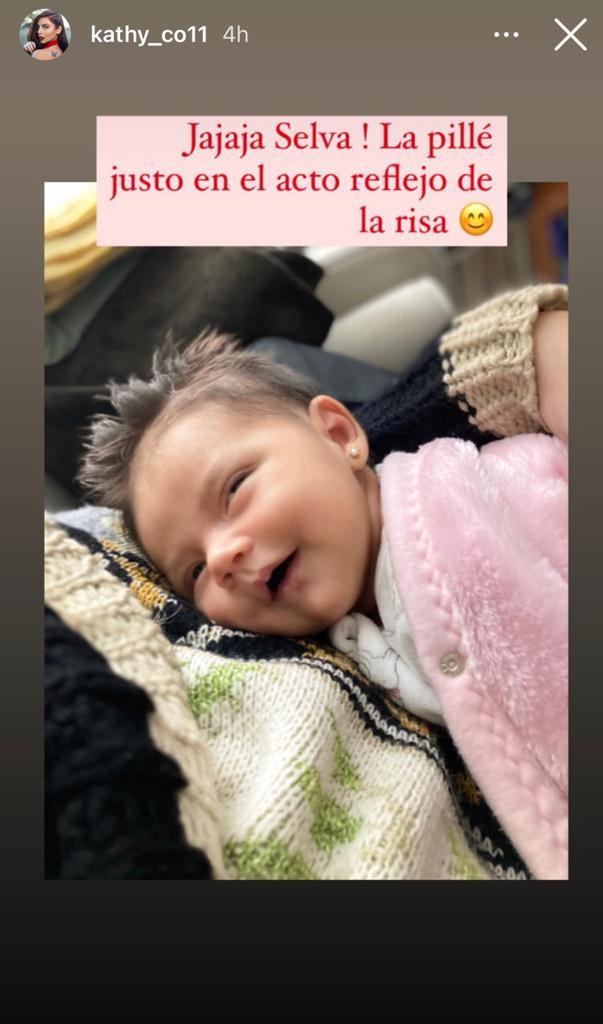 “La pillé”: Kathy Contreras capta primera risa de su hija Selva