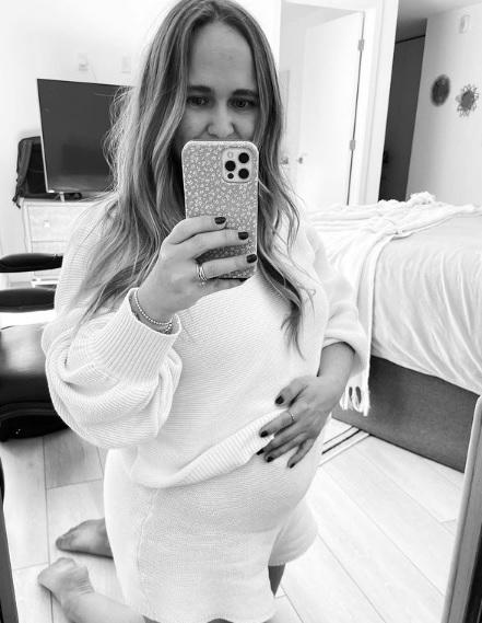 Hijo de Vivi Kreutzberger anuncia que será padre con emotiva foto